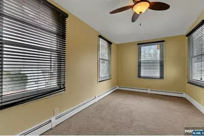 137 Johnson Avenue, Teaneck Township, NJ 07666 - Photo 8