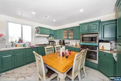 337-379 Ellison, Paterson, NJ 07501 - Photo 18