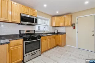 41-43 Poe Ave 1, Newark, NJ 07106 - Photo 22