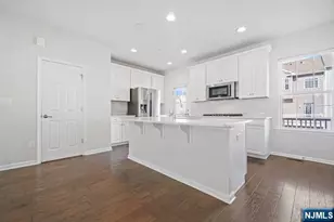 32 Truman Dr, Wood Ridge, NJ 07075 - Photo 20