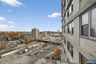 2100 Linwood Ave 17U, Fort Lee, NJ 07024 - Photo 16