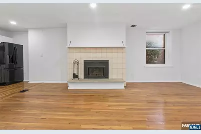 109 Grand 1A #1A, Englewood, NJ 07631 - Photo 4