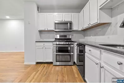 109 Grand 1A #1A, Englewood, NJ 07631 - Photo 8