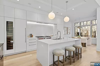 11 Stone Bridge Court, Demarest, NJ 07627 - Photo 4