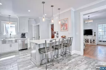 221 Passaic Avenue, Hasbrouck Heights, NJ 07604 - Photo 14