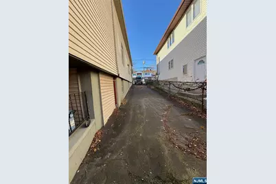 16 Corabelle Avenue, Lodi, NJ 07644 - Photo 18