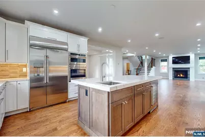 19 Meadowbrook Road, Upper Saddle River, NJ 07458 - Photo 8