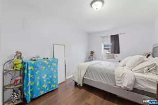 72 Sherman Ave, Newark, NJ 07114 - Photo 8