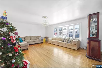 19 Vivian, Emerson, NJ 07630 - Photo 6