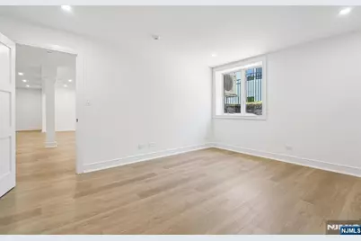 316 Bolz Street, Englewood Cliffs, NJ 07632 - Photo 34