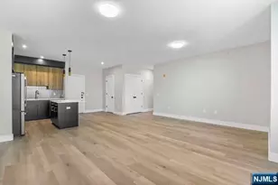 2021 Jones Road 106, Fort Lee, NJ 07024 - Photo 2