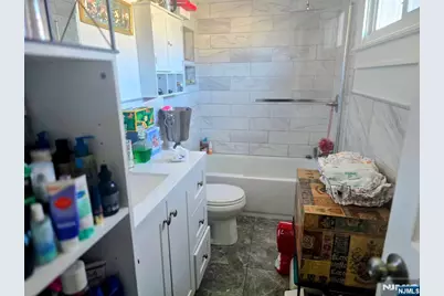 19 Rossmore Place 2 #2, Belleville, NJ 07109 - Photo 8