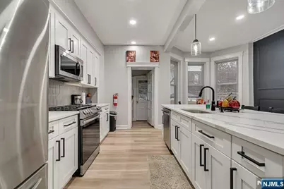 257 Woodlawn Avenue, Jersey City, NJ 07305 - Photo 2