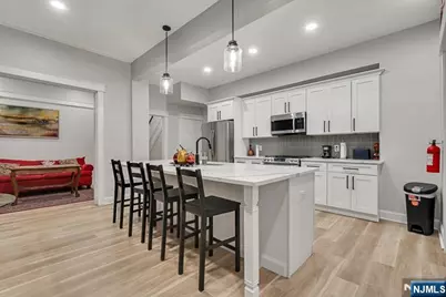 257 Woodlawn Avenue, Jersey City, NJ 07305 - Photo 12