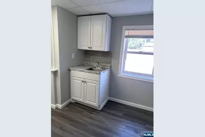 13 Lee Place, Clifton, NJ 07011 - Photo 2