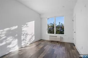 521 10th Street 3, Union City, NJ 07087 - Photo 4