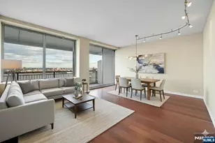 2 Horizon Road 1418, Fort Lee, NJ 07024 - Photo 6