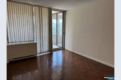 6 Horizon Road 302 #302, Fort Lee, NJ 07024 - Photo 4