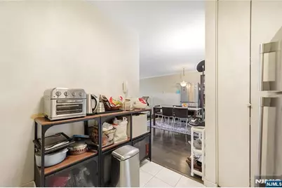 2000 Linwood Avenue 5L #5L, Fort Lee, NJ 07024 - Photo 8