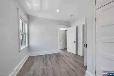 425 Hancock Place, Fairview, NJ 07022 - Photo 16