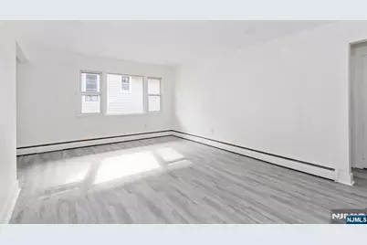 86 Chestnut Street 2 #2, Rutherford, NJ 07070 - Photo 12