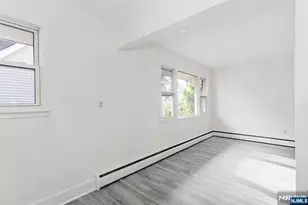 86 Chestnut St, Rutherford, NJ 07070 - Photo 10