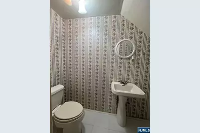 144 Magnolia Avenue, Hillsdale, NJ 07642 - Photo 14