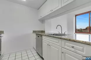 100 Old Palisade 1814, Fort Lee, NJ 07024 - Photo 6