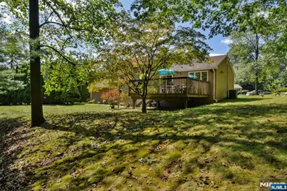 279 West Place, Washington Township, NJ 07676 - Photo 32