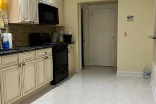 465 Greenmount Ave 1, Cliffside Park, NJ 07010 - Photo 2