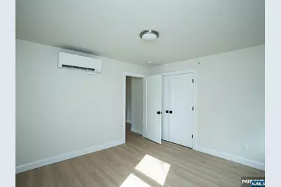 490 Broad Avenue 6 #6, Leonia, NJ 07605 - Photo 4