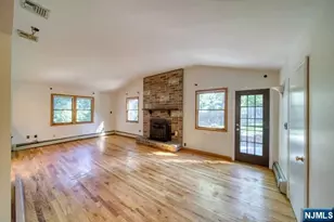 57 N Crest Dr, Cresskill, NJ 07626 - Photo 6