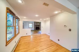 57 N Crest Dr, Cresskill, NJ 07626 - Photo 4