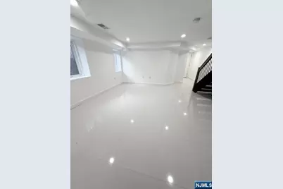 86 W Mahan Street, Tenafly, NJ 07670 - Photo 14