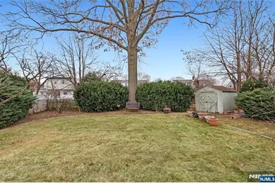 431 Blanchard Terrace, Hackensack, NJ 07601 - Photo 36