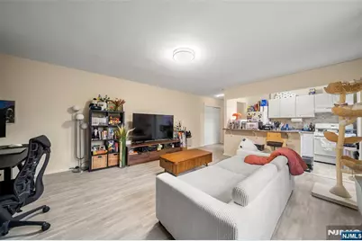 3040 Edwin Avenue 4A #4A, Fort Lee, NJ 07024 - Photo 10