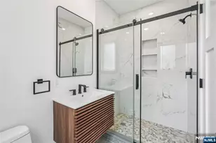 492 Oaktree Rd, Oradell, NJ 07649 - Photo 16