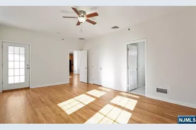 683 Main Street 2 #2, Hackensack, NJ 07601 - Photo 6