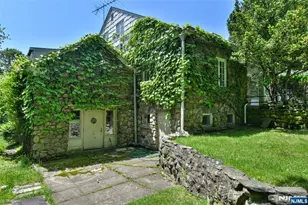 584 W Saddle River Rd, Upper Saddle River, NJ 07458 - Photo 12