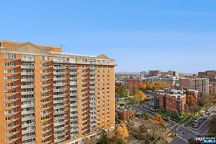 125 Prospect Ave 17G, Hackensack, NJ 07601 - Photo 24