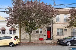 402 Cliff St, Fairview, NJ 07022 - Photo 2