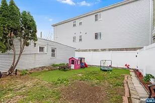 402 Cliff St, Fairview, NJ 07022 - Photo 32