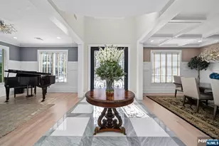 319 Franklin Pl, Paramus, NJ 07652 - Photo 4