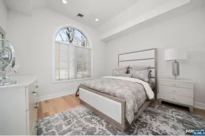 319 Franklin Place, Paramus, NJ 07652 - Photo 32