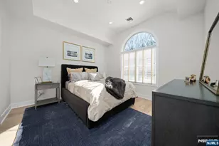 319 Franklin Pl, Paramus, NJ 07652 - Photo 36