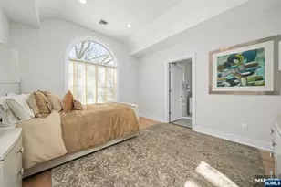 319 Franklin Pl, Paramus, NJ 07652 - Photo 38