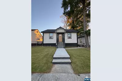 27 Emerald Street, Hackensack, NJ 07601 - Photo 4