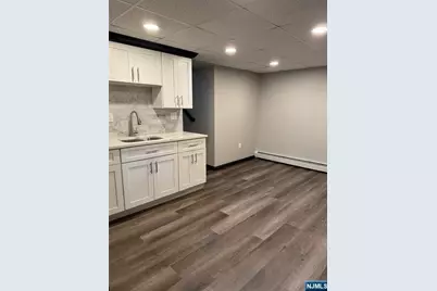 27 Emerald Street, Hackensack, NJ 07601 - Photo 28