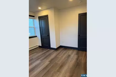 27 Emerald Street, Hackensack, NJ 07601 - Photo 14