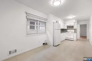 133 Sussex St, Harrison, NJ 07029 - Photo 4